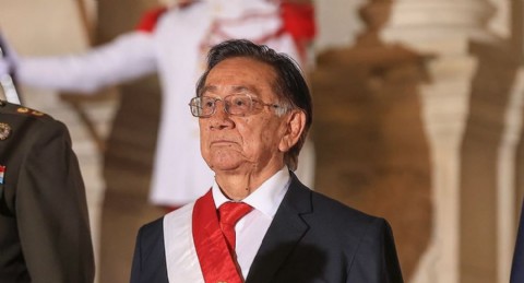 Balcázar promovió ley que favoreció a su hijo y lo impulsó en el Congreso sin transparentar el vínculo familiar