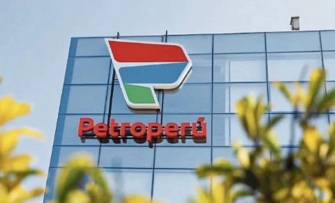 Petroperú solicita más de 2.000 millones de dólares y alerta posible paralización de refinerías por falta de liquidez