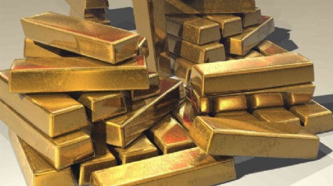 Denuncian que cada día salen 12 volquetes con oro ilícito hacia Ecuador