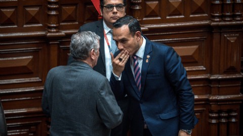 ¿Se va otro presidente?: El Congreso reúne 78 firmas para debatir la destitución de Jerí en medio de nuevas polémicas