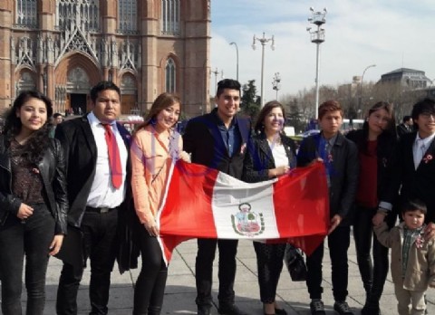Peruanos residentes en La Plata celebrarán los 198 años de la independencia