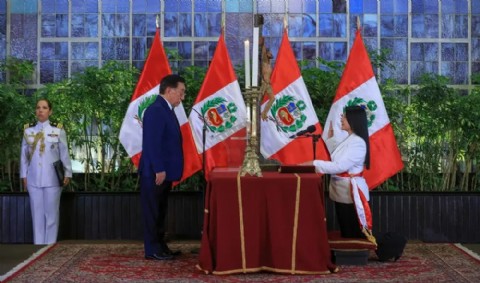 José María Balcázar juramentará a su Gabinete con Hernando de Soto en la PCM tras la reciente crisis política