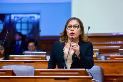 VIDEO | Allanan la casa de la hermana de la diputada Francis Paredes: red de corrupción y contratos millonarios