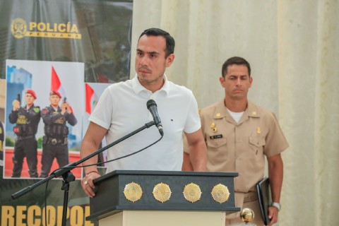 Encapuchado y bajo sospecha: Jerí admite su error por esa cita nocturna mientras el Congreso juntan firmas para sacarlo