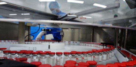 Los países comienzan a estudiar la "agresividad" del ómicron y sus variantes con las vacunas del Covid-19