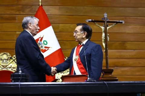 Balcázar da giro inesperado y nombra a Denisse Miralles como primera ministra tras anunciar a Hernando de Soto