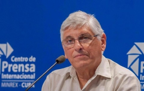 Se confirma la salida definitiva del embajador de Cuba, Carlos Zamora, en medio de fricciones políticas