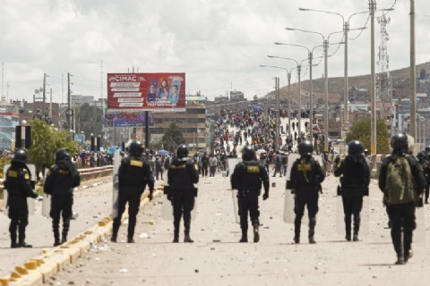 Jerí, el presidente que blindó su poder con balas: presupuesto para reprimir protestas creció 115 por ciento