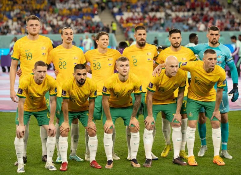 Australia venció a Dinamarca y clasificó a octavos de final del Mundial