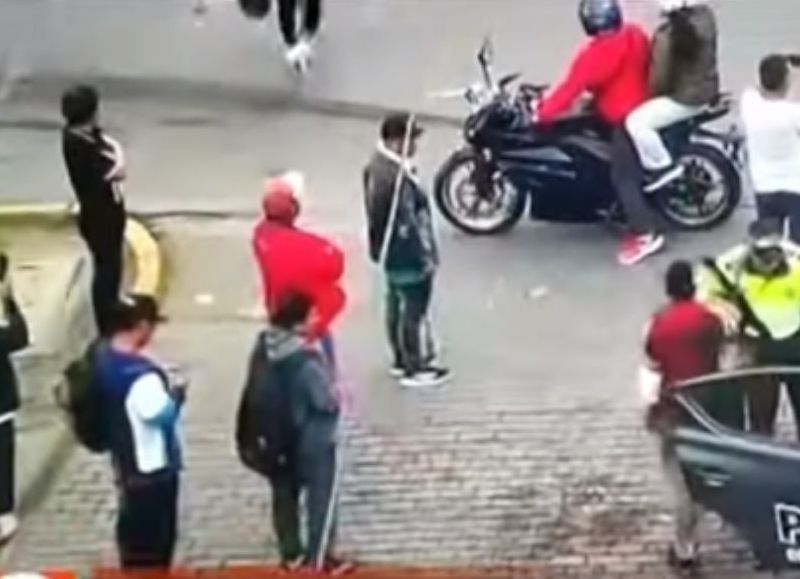 VIDEO | Venezolanos y colombianos se enfrentaron a machetazos en el país