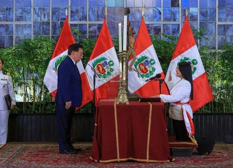 José María Balcázar juramentará a su Gabinete con Hernando de Soto en la PCM tras la reciente crisis política