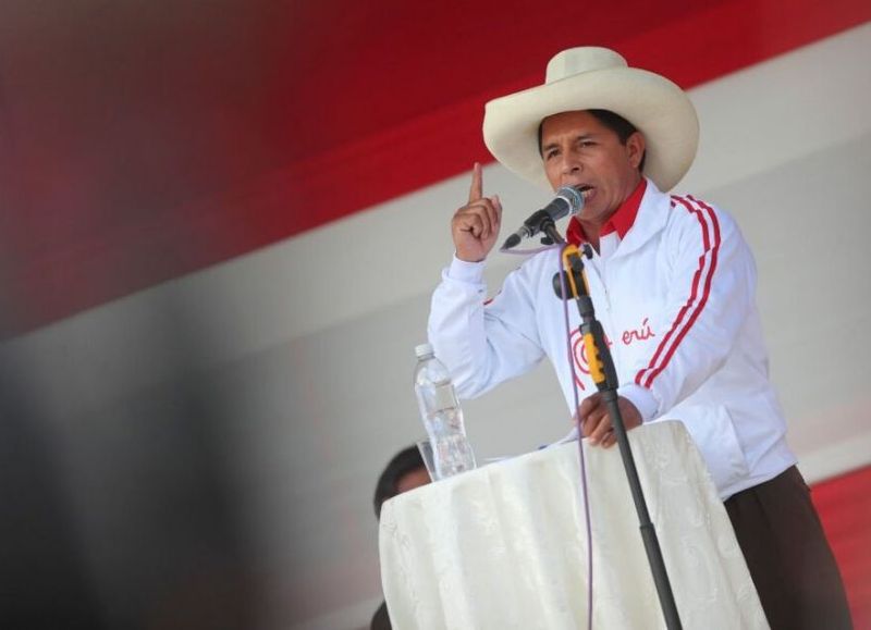 Mario Vargas Llosa resaltó que Perú se libró del "zarpazo dictatorial" planeado por Pedro Castillo